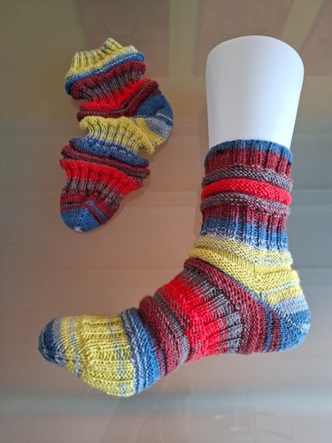 Mojos selbstgestrickte socken - selbstgestrickte,