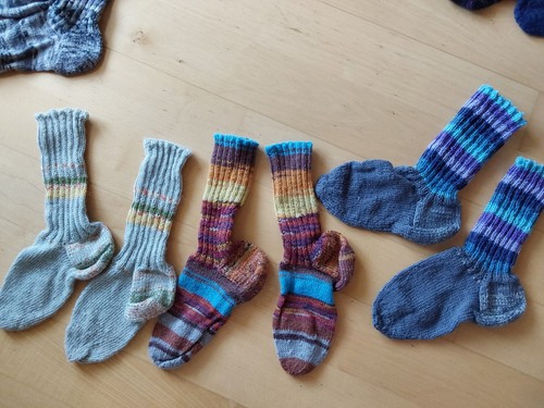 Paar handgestricke socken - 3,