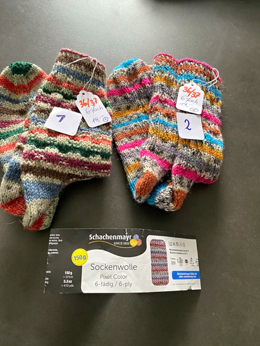 Selbstgestrickte socken - selbstgestrickte,