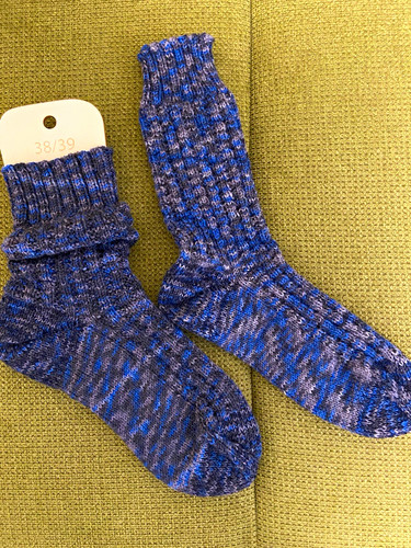Handgestrickte socken paar - handgestrickte,