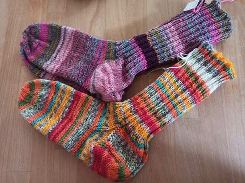 Selbstgestrickte wollsocken - selbstgestrickte,