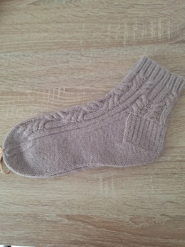 Selbstgestrickte socken neu - socken., neu.