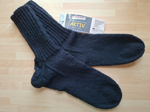 Socken selbstgestrickt - , in