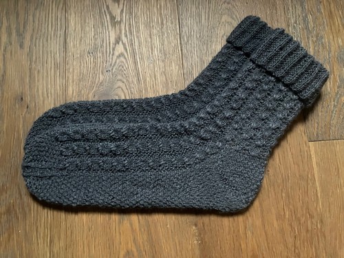 Handgestrickte socken - handgestrickte,