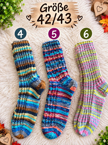 Selbstgestrickte socken paar - selbstgestrickte, 3