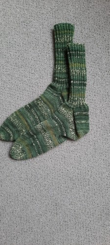 Selbstgestrickte socken - selbstgestrickte,