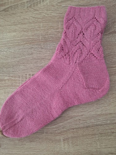 Selbstgestrickte socken neu - socken., neu.
