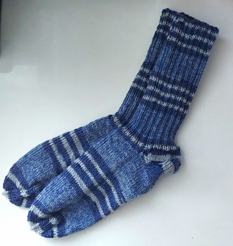 Handgestrickte socken paar - handgestrickte,